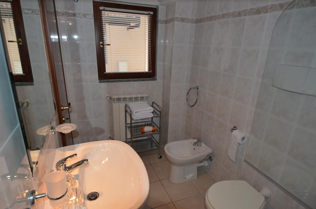 Lake Como View Apartement Allegro Аккуазериа Номер фото
