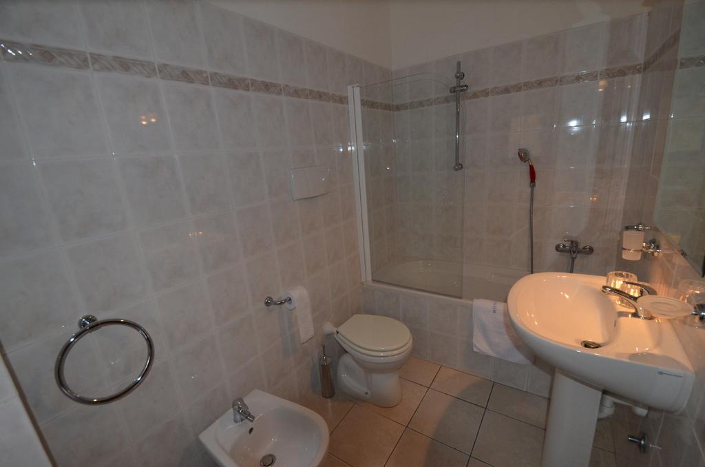 Lake Como View Apartement Allegro Аккуазериа Номер фото